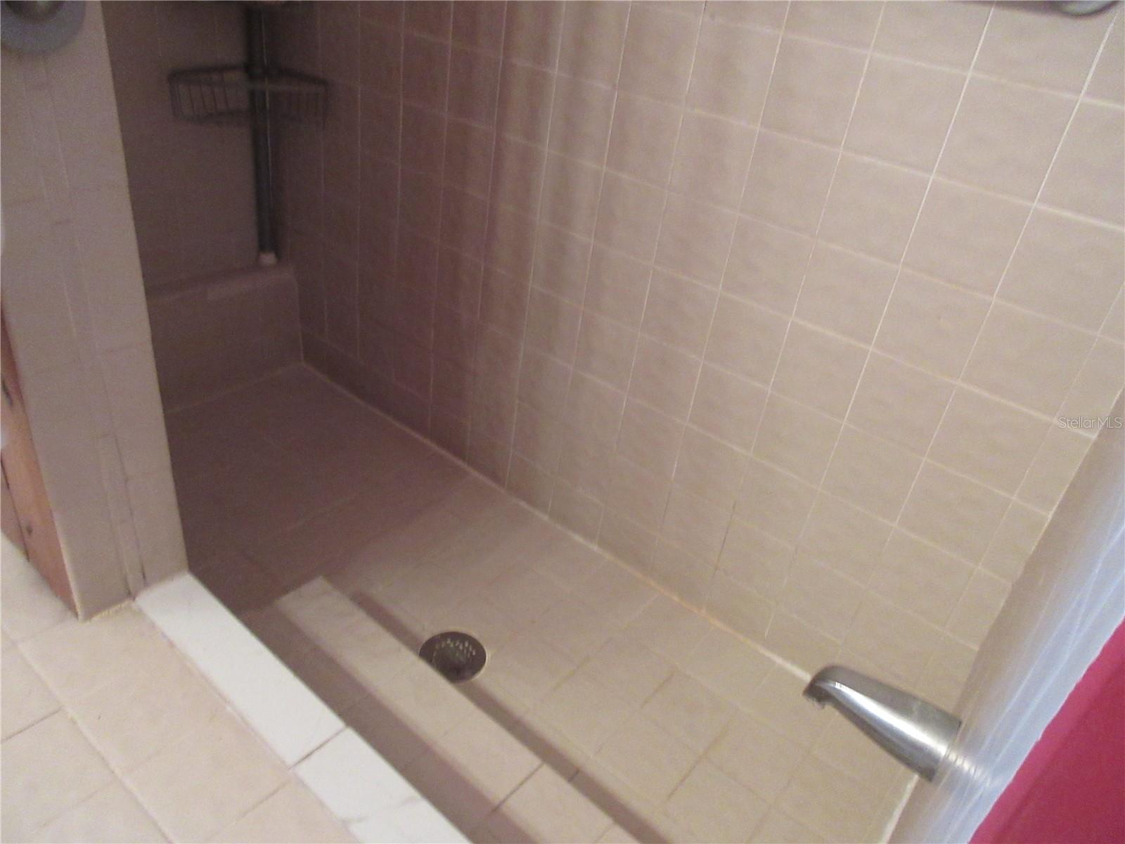 WOODS & LAKES SUB - Residential