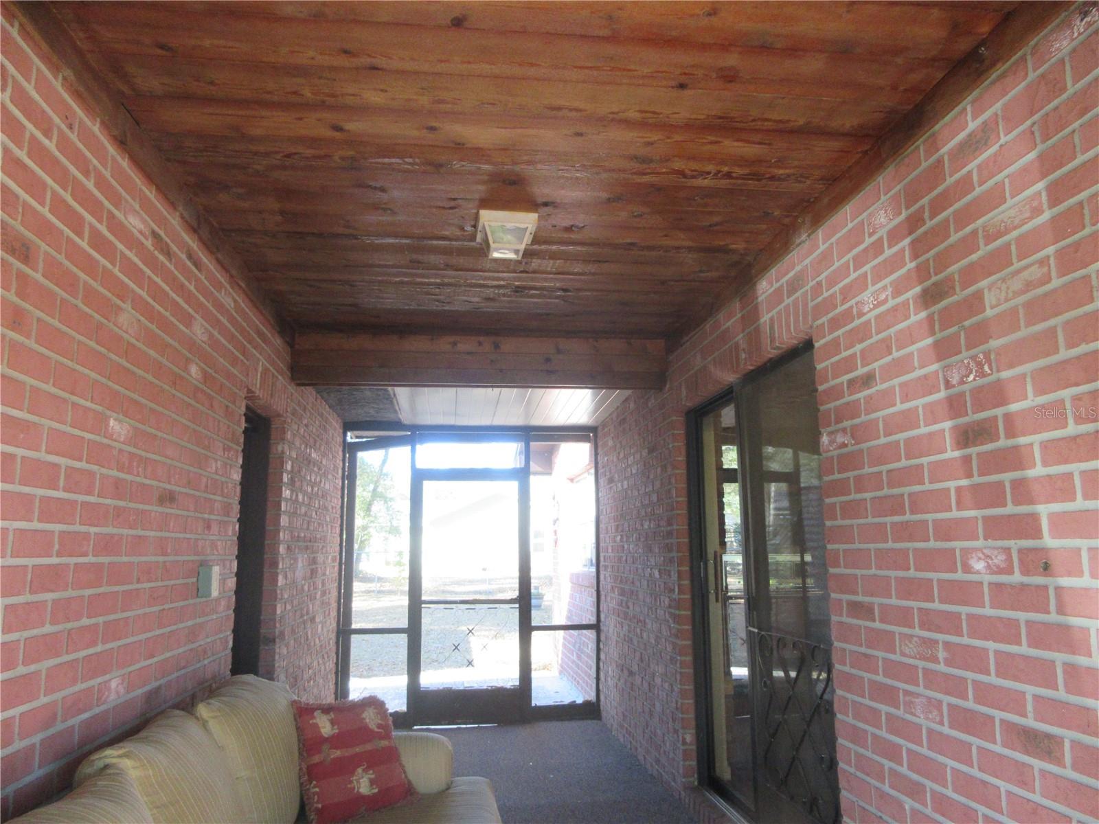 WOODS & LAKES SUB - Residential