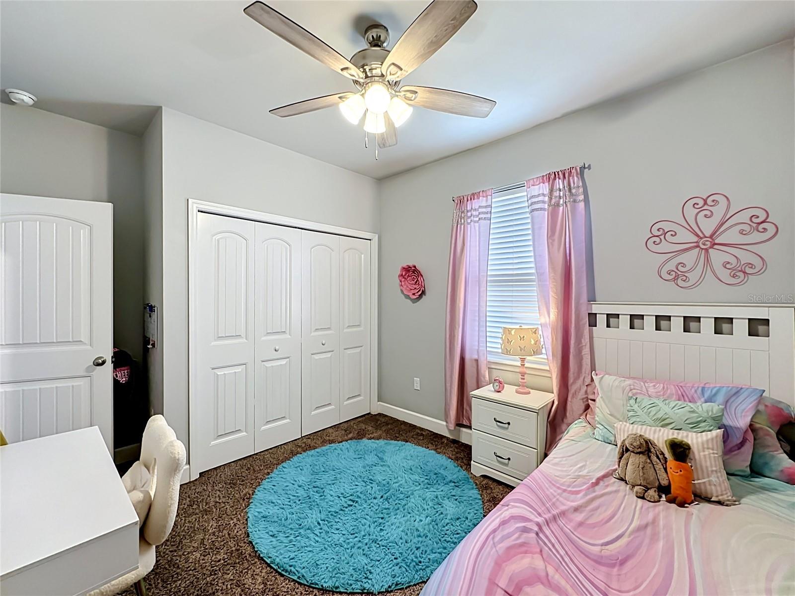 COUNTRY WAY - Residential