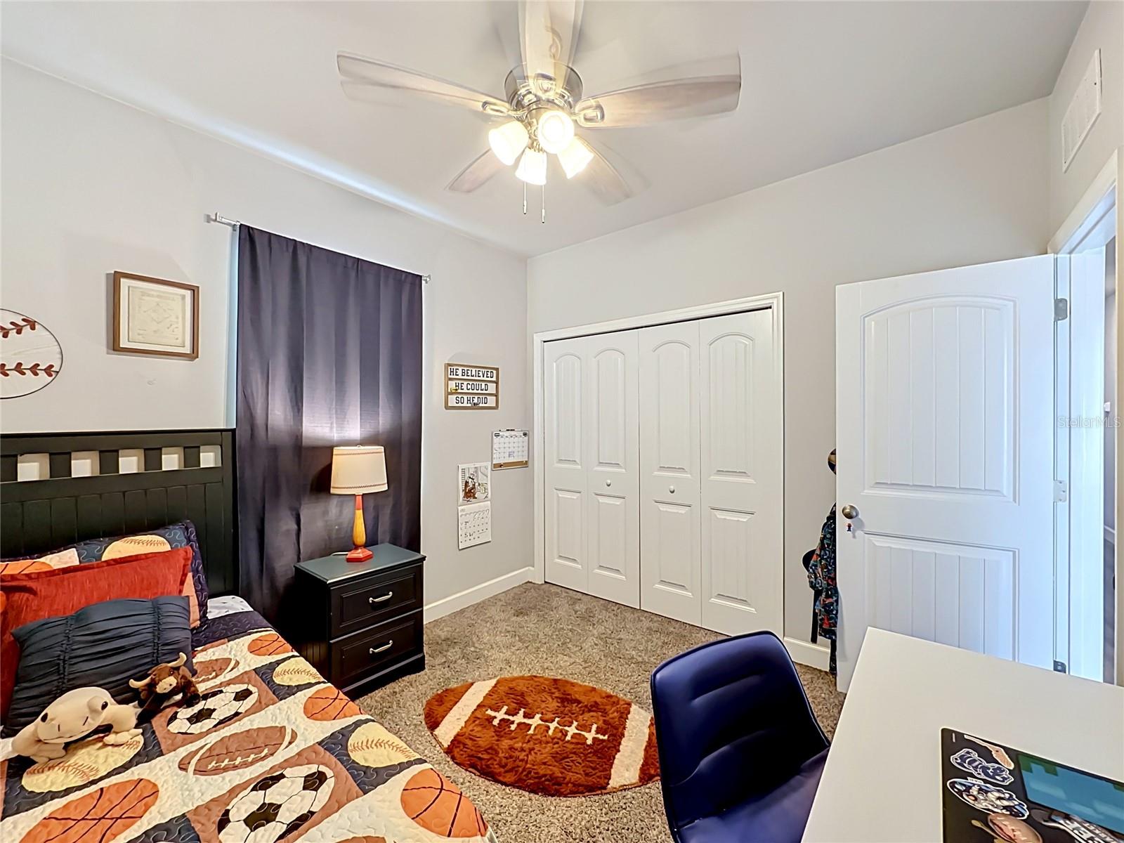 COUNTRY WAY - Residential