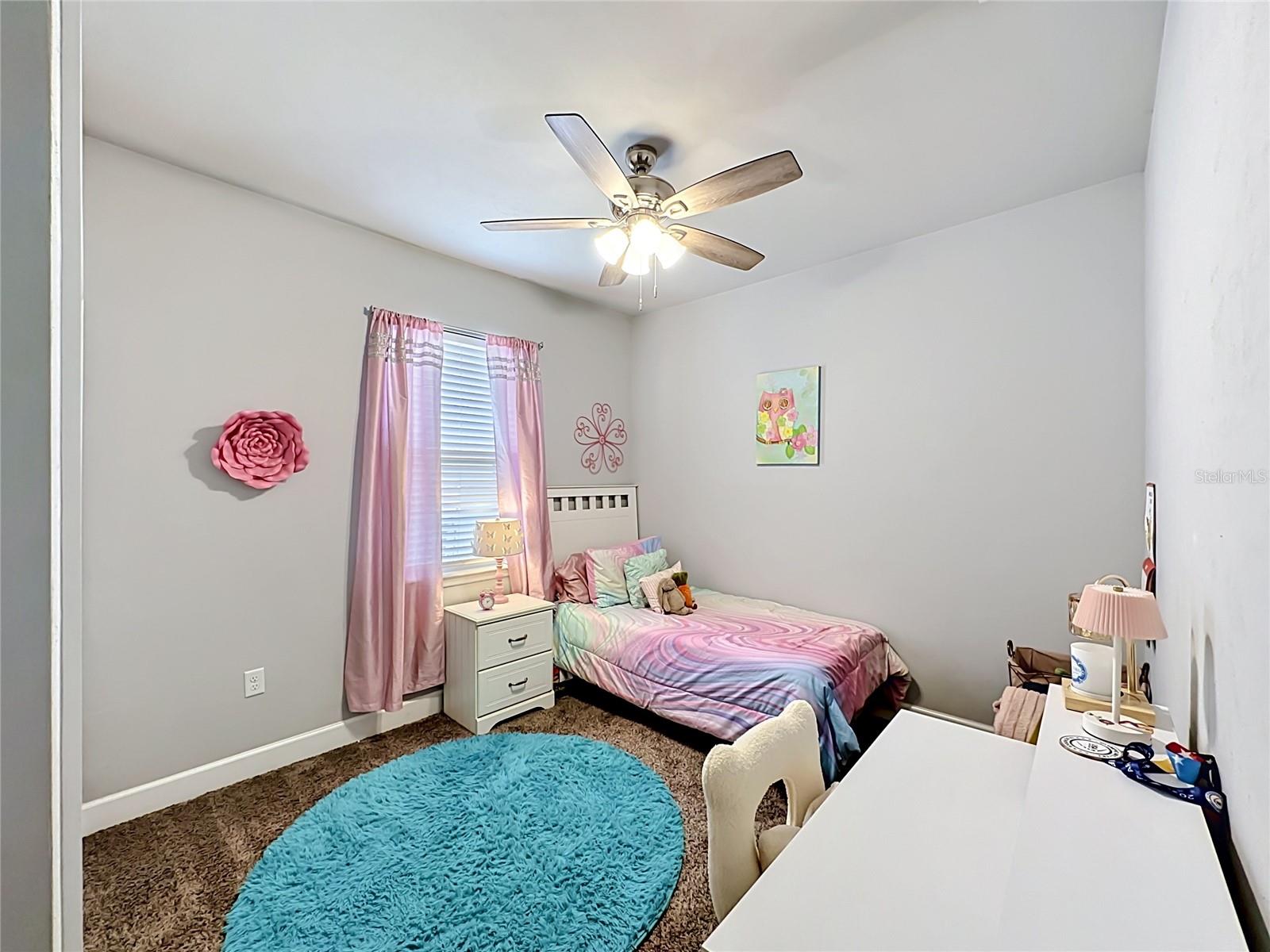 COUNTRY WAY - Residential