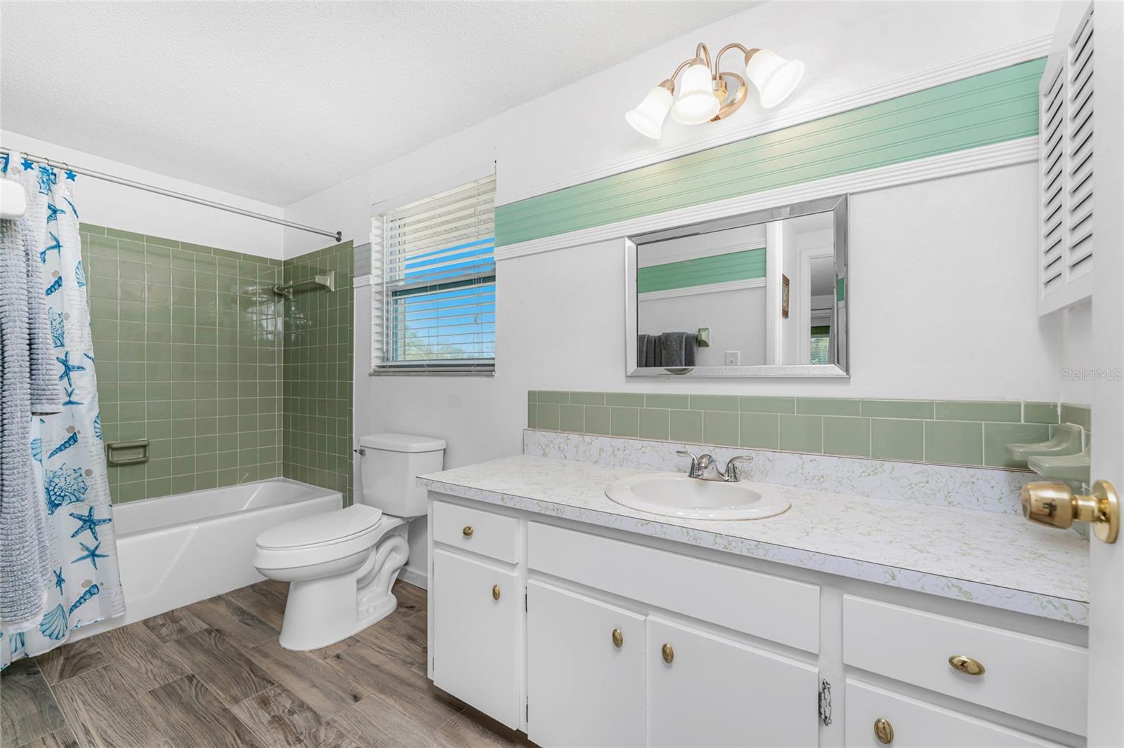 OVERBROOK GARDENS - Residential