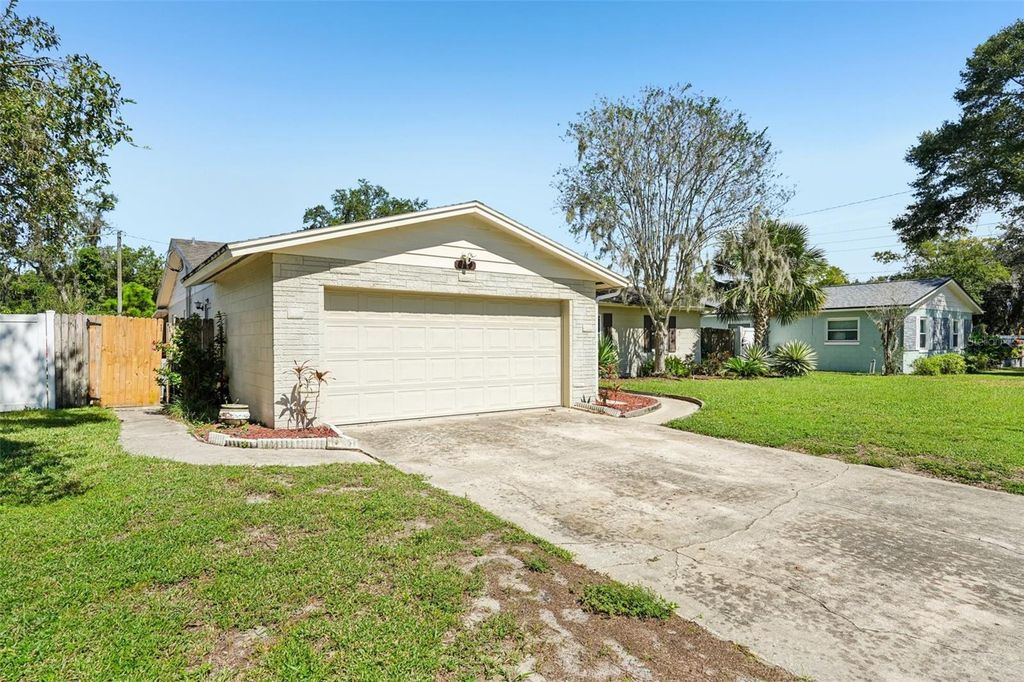 Photo of 653 Sherwood Drive, Altamonte Springs, FL 32701 (MLS # O6352029)
