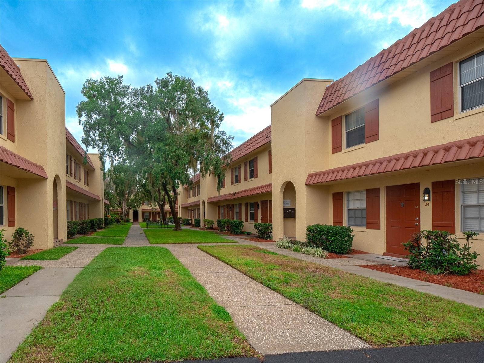 Come check this 2 bedroom, 2 bathroom, 2nd Floor Condo unit ready for you to add your special touches to make it YOURS. NEW CARPET, NEW PAINT. Prime location to Historic Downtown Leesburg for shopping, boutiques, restaurants, entertainment, healthcare. Near the local Bus Stop. Also find your way on down to the HARRIS CHAIN OF LAKES for all your water enjoyment. This home offers a Living Room and Dining Room combination. The kitchen offers the 1970's style great working Range with the original cupboards. The Primary Bedroom has it's own Bathroom with a seperate Vanity Area. An ASSIGNED PARKING spot comes with this home along with extra parking area for guest & vehicle parking. While owning here you will love the COMMUNITY POOL, AND THE LAUNDRY ROOM saves running to the Laundrymat. A SAVINGS to the HOMEOWNER: The fee's include the WATER USE, maintenance of the common ground, building exterior, exterior pest control, and POOL.