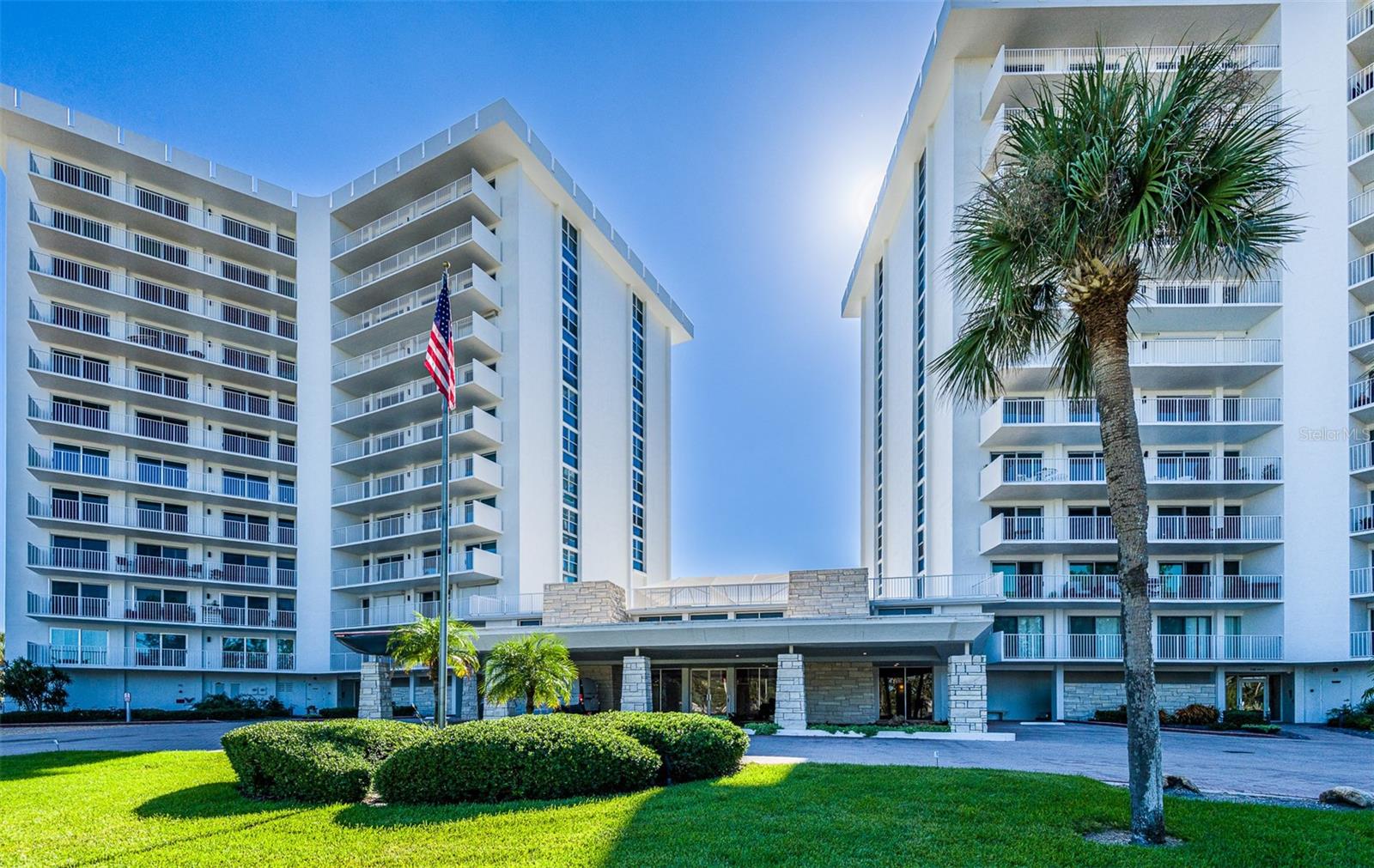 ISLANDER CLUB OF LONGBOAT - Residential