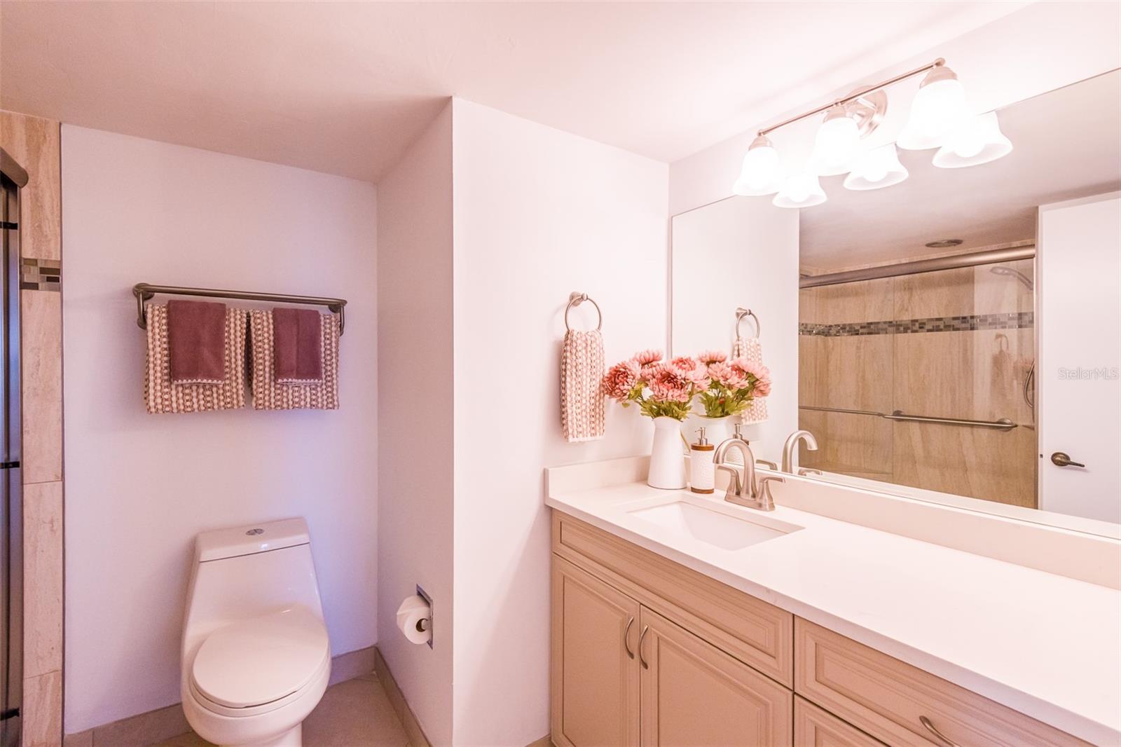 ISLANDER CLUB OF LONGBOAT - Residential