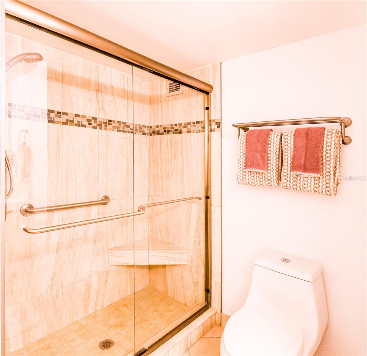 ISLANDER CLUB OF LONGBOAT - Residential