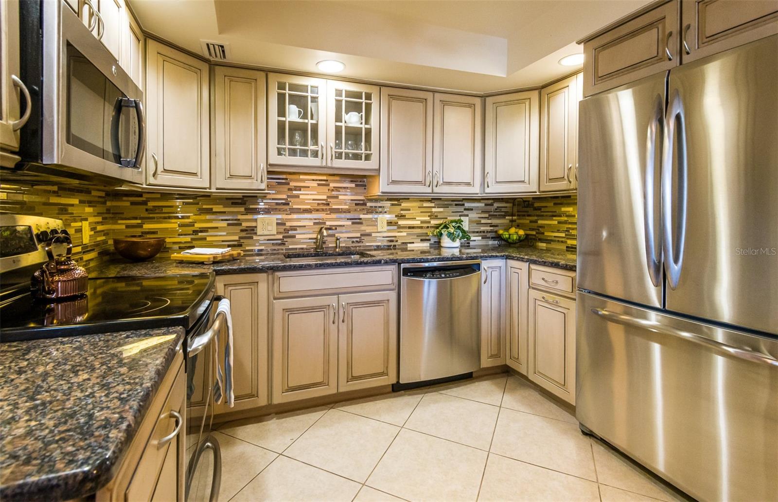 ISLANDER CLUB OF LONGBOAT - Residential