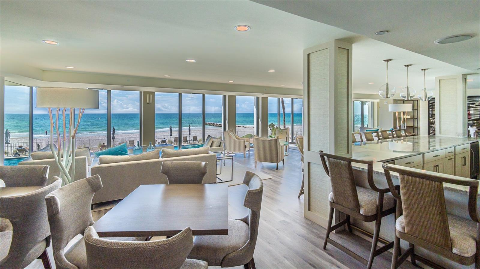 ISLANDER CLUB OF LONGBOAT - Residential