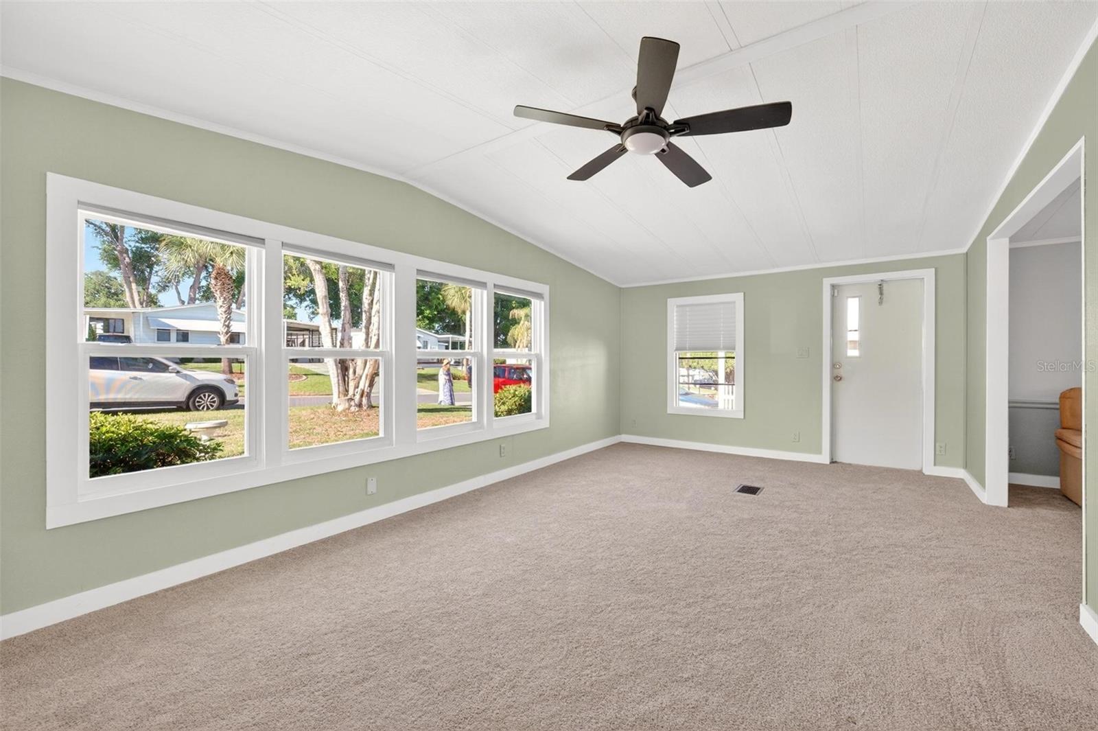 LADY LAKE ORANGE BLOSSOM GARDENS UNIT 06 - Residential