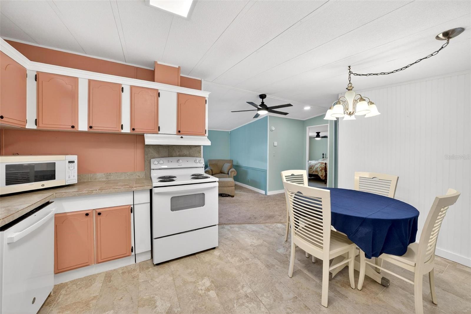 LADY LAKE ORANGE BLOSSOM GARDENS UNIT 06 - Residential