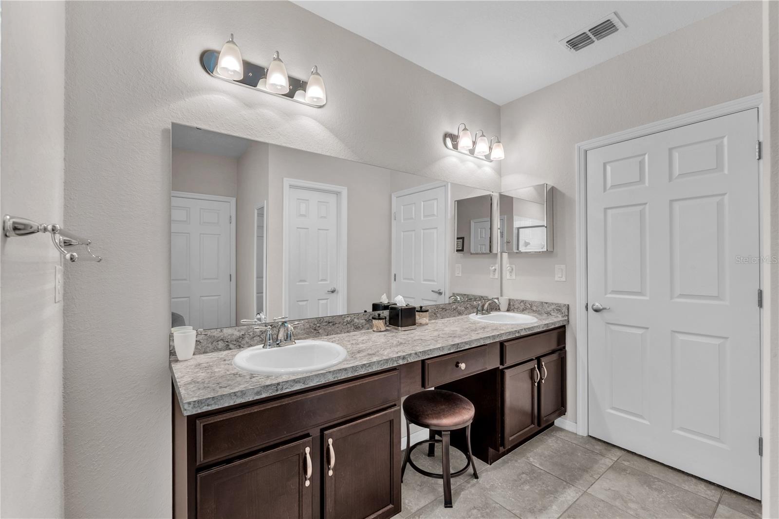 AMBER GLEN - Residential