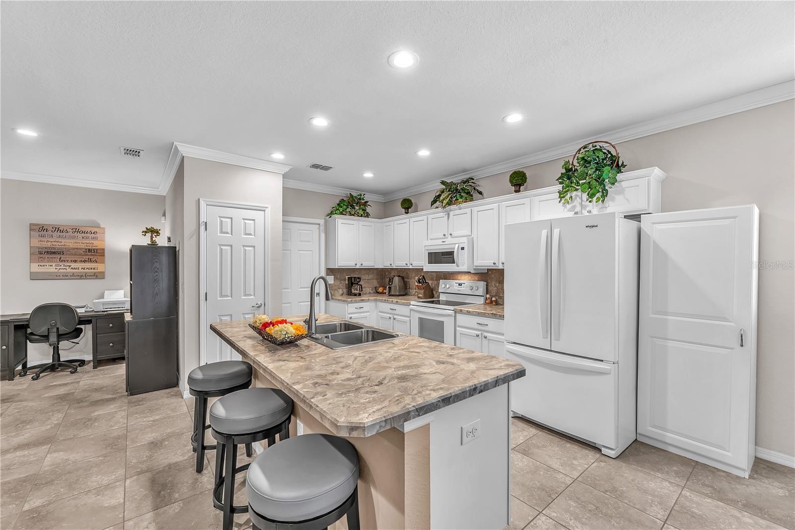 AMBER GLEN - Residential