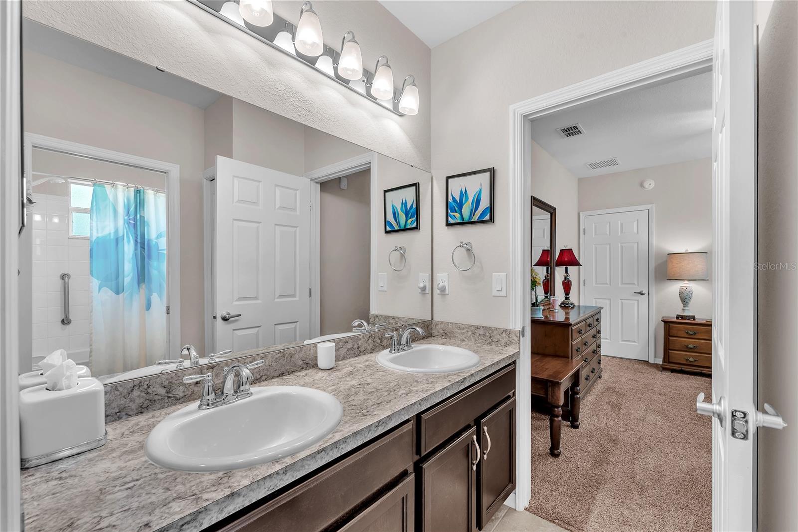 AMBER GLEN - Residential