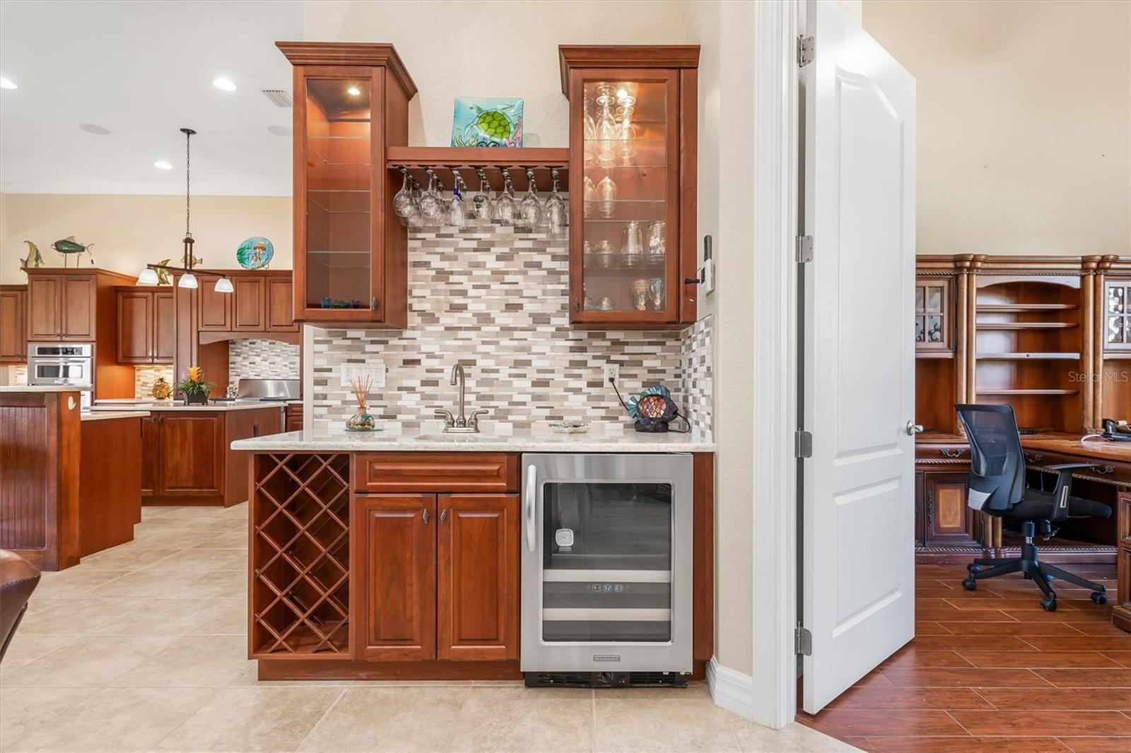5216 SW 8TH PLACE
