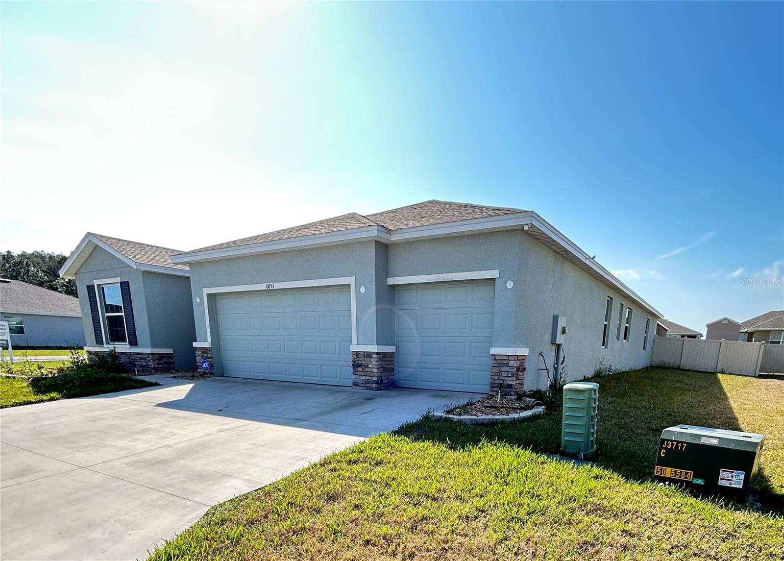 6853 SE 3RD LOOP