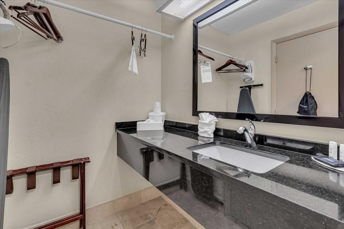 SARASOTA CAY CLUB CONDO - Residential