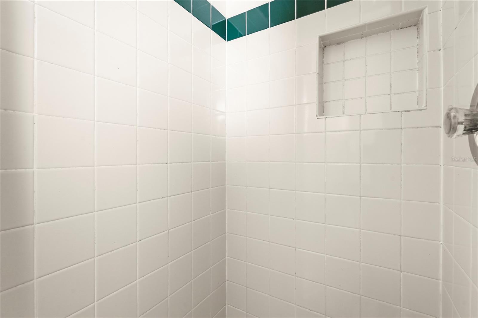 PINECRAFT - Residential