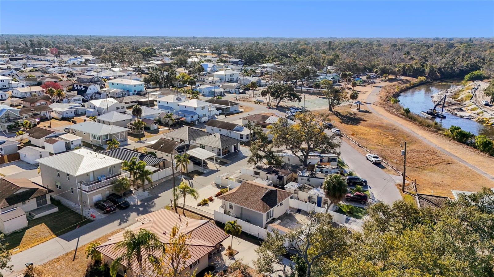 PINECRAFT - Residential