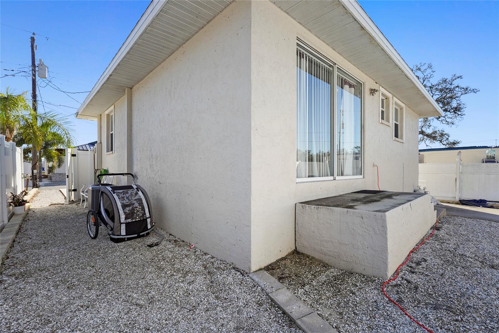 PINECRAFT - Residential