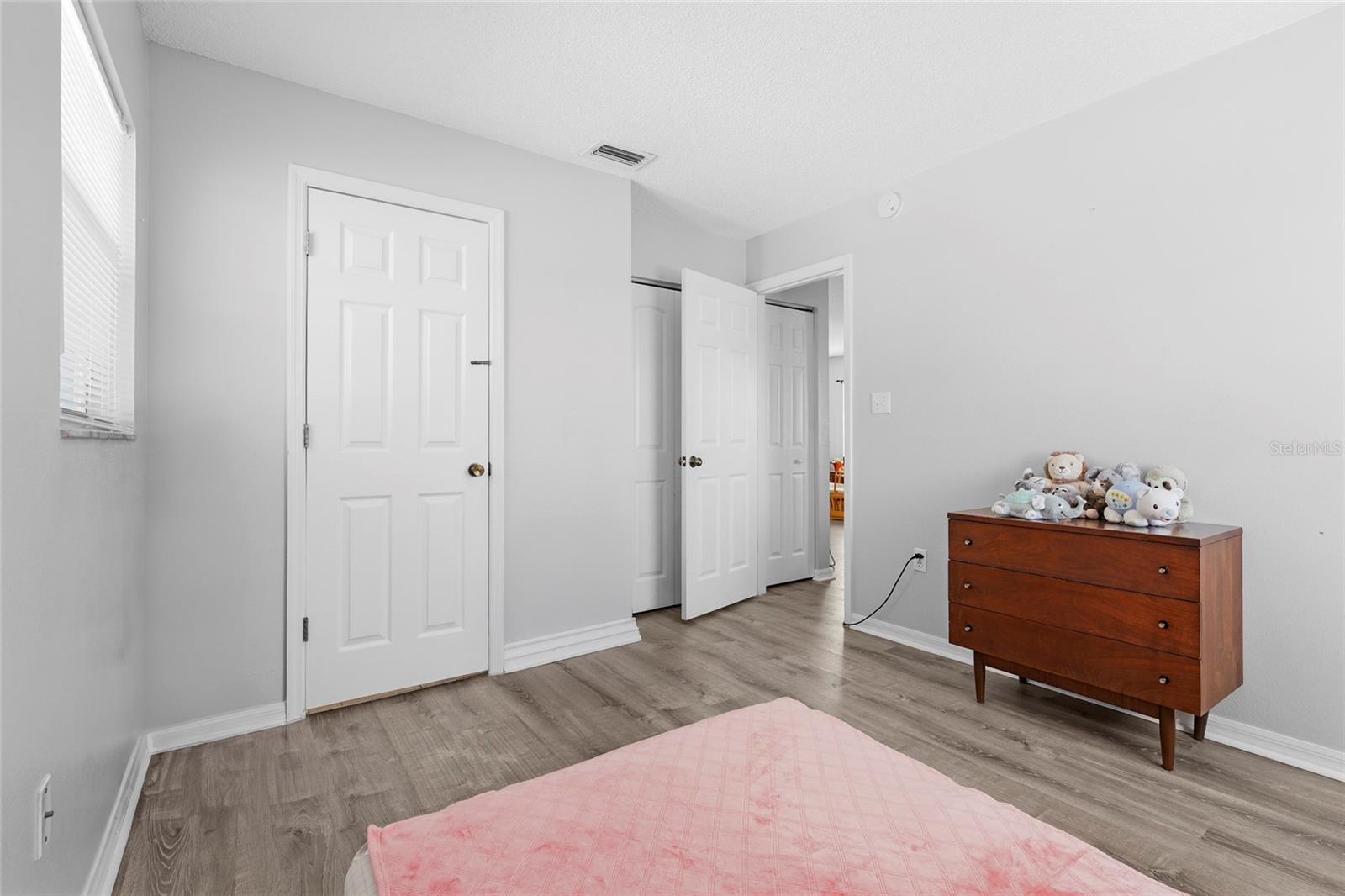 PINECRAFT - Residential