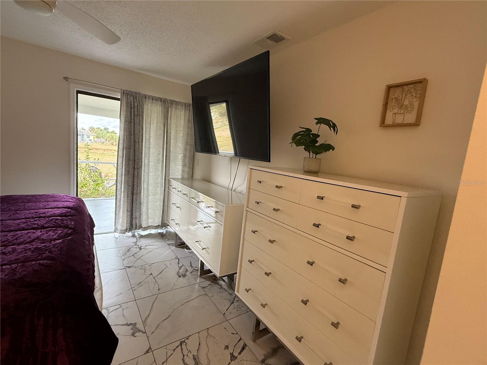 ROTONDA WEST OAKLAND HILLS - Residential Income