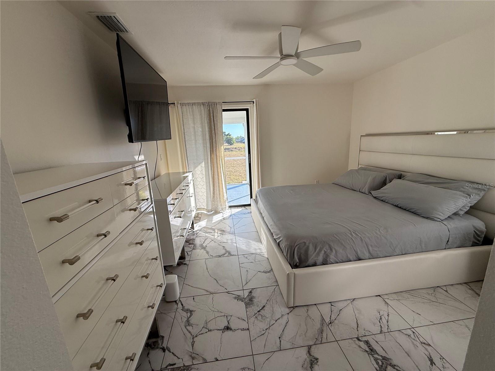 ROTONDA WEST OAKLAND HILLS - Residential Income