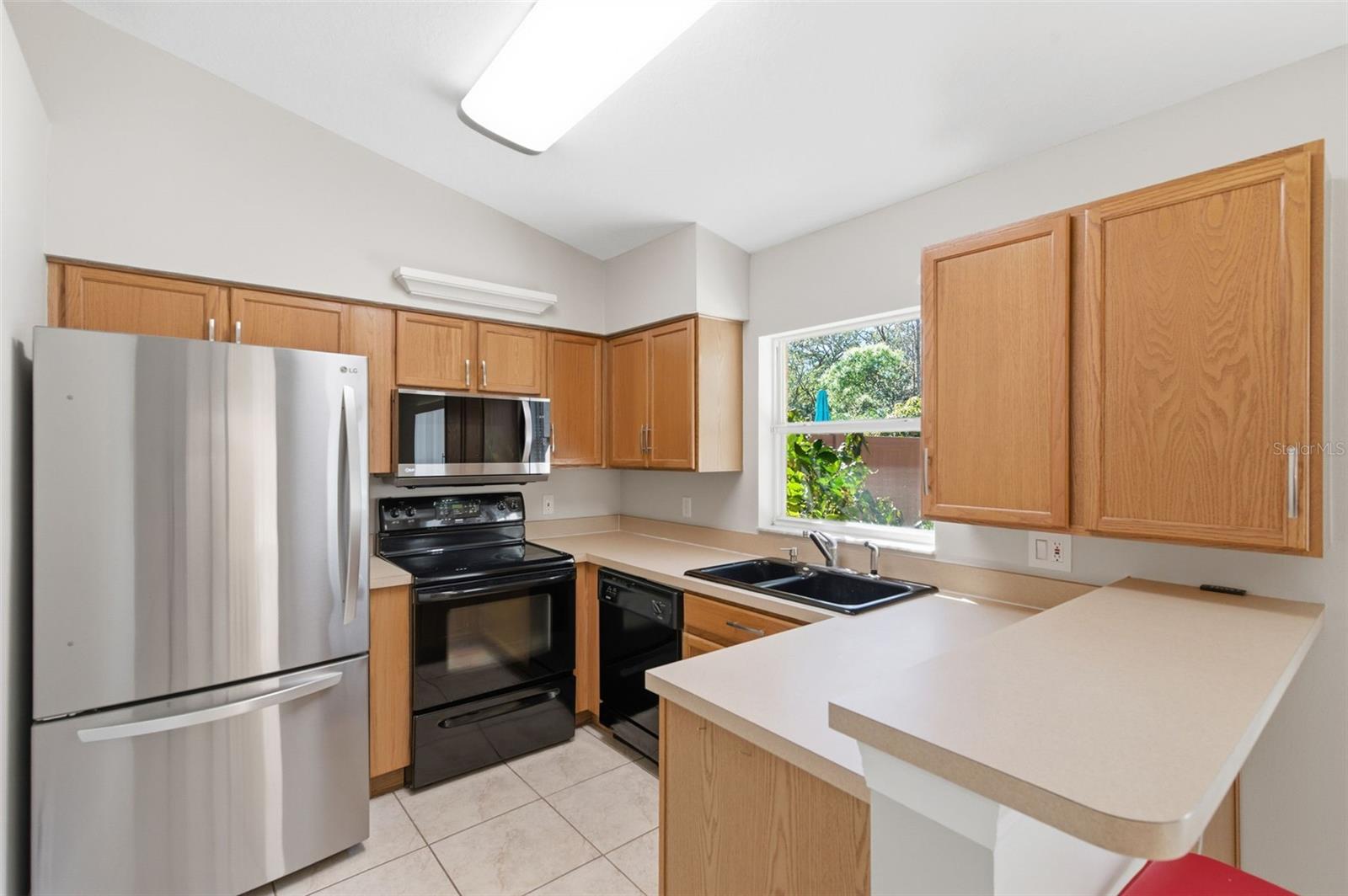 8618 VILLA LARGO DRIVE