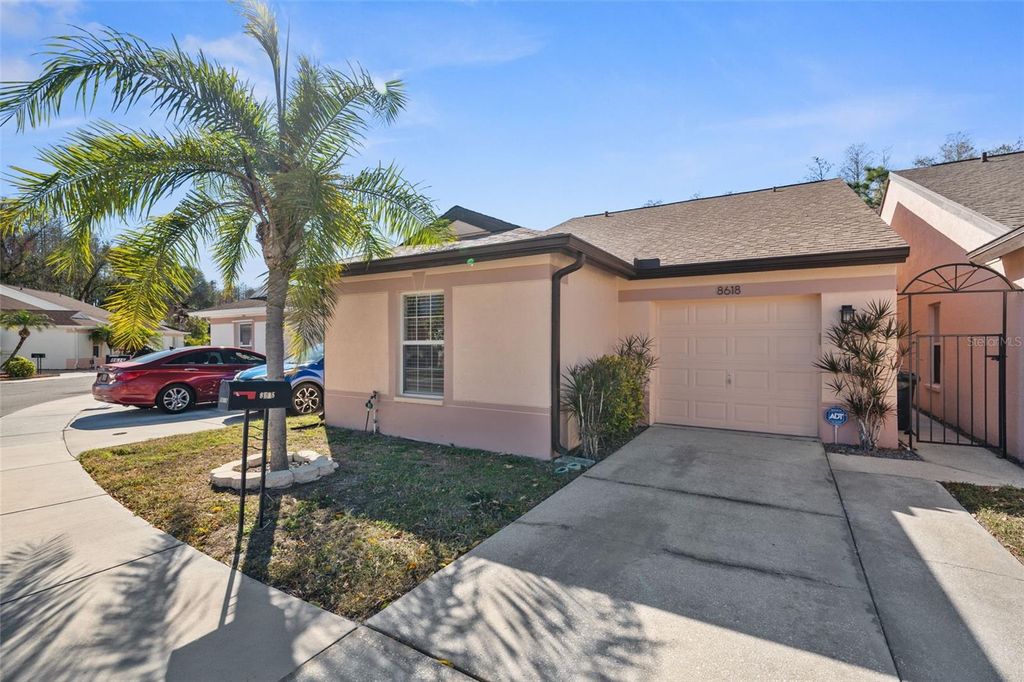 Photo of 8618 Villa Largo Drive, Tampa, FL 33614 (MLS # TB8473269)