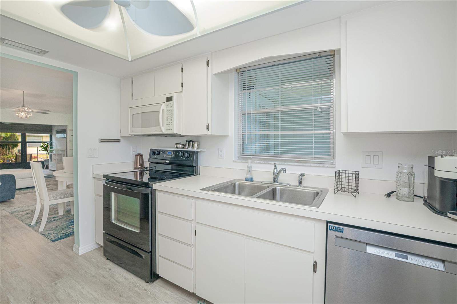 VILLAGE AT WILDFLOWER CC PH 03 B - Residential