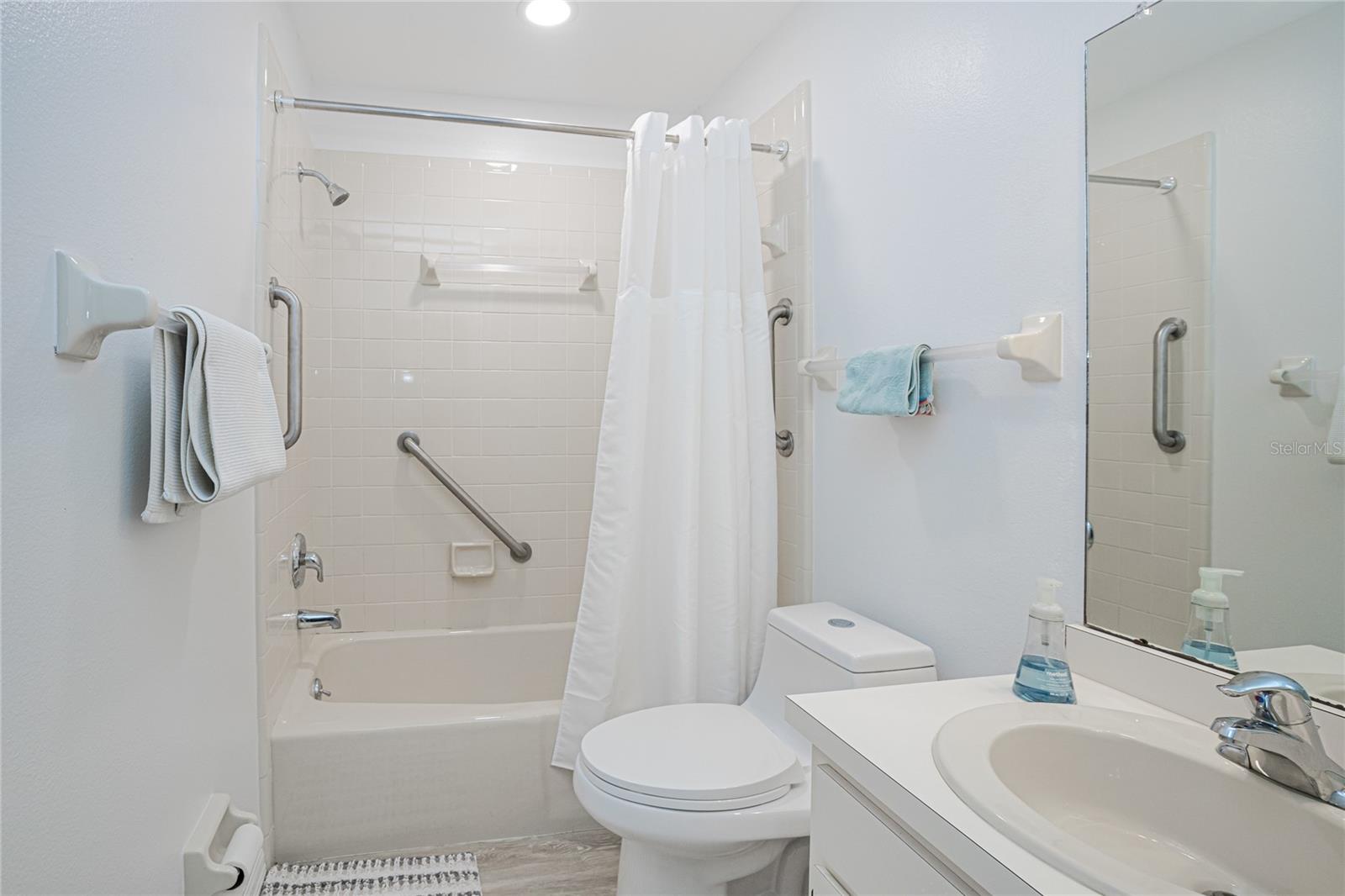 VILLAGE AT WILDFLOWER CC PH 03 B - Residential