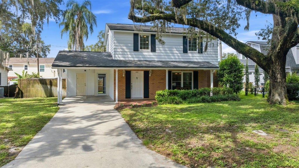 Photo of 309 Belle View Avenue, Temple Terrace, FL 33617 (MLS # TB8527447)