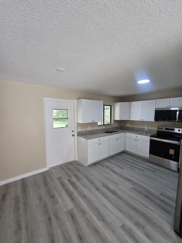 HOME ACRES UNIT 01 - Residential Lease