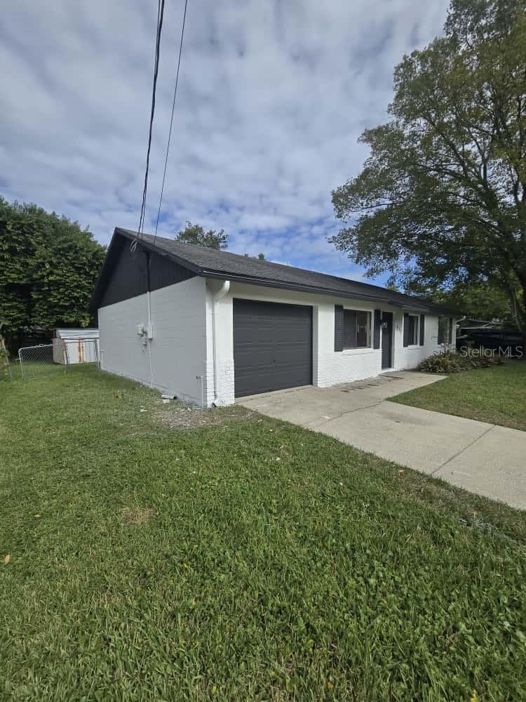 HOME ACRES UNIT 01 - Residential Lease