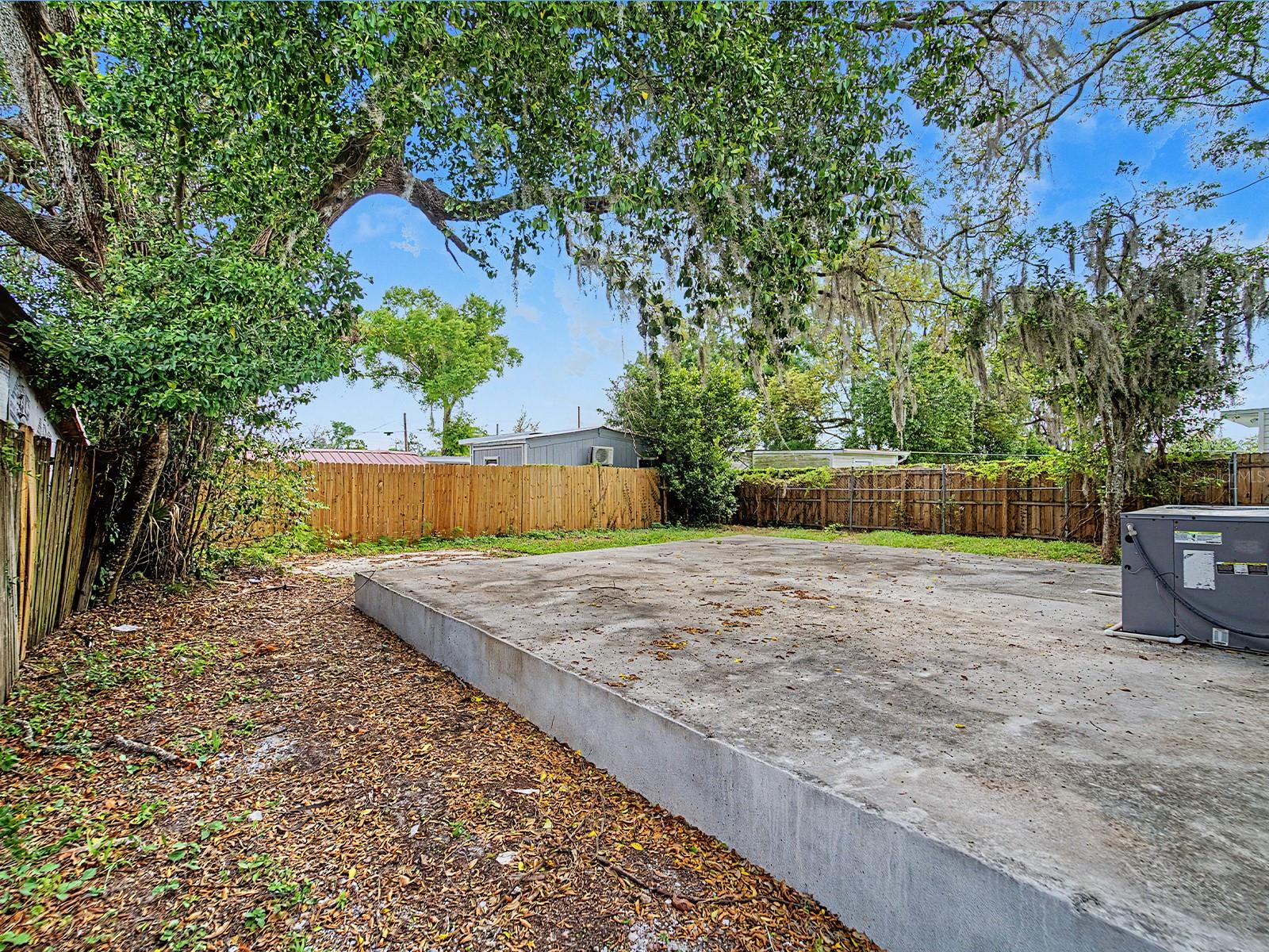 TAMPA OVERLOOK - Residential