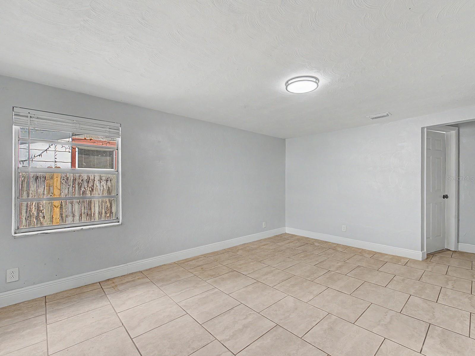 TAMPA OVERLOOK - Residential