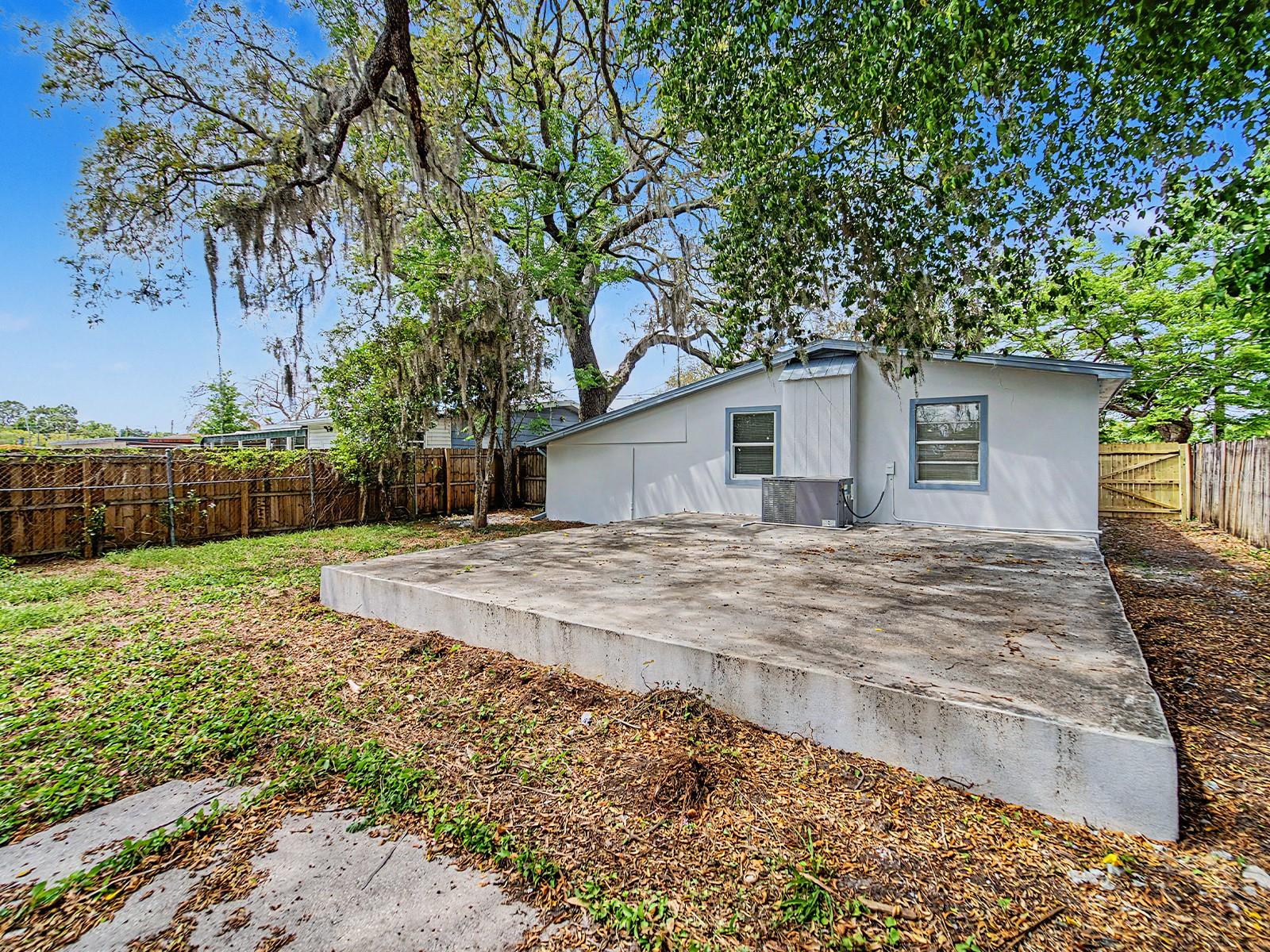 TAMPA OVERLOOK - Residential