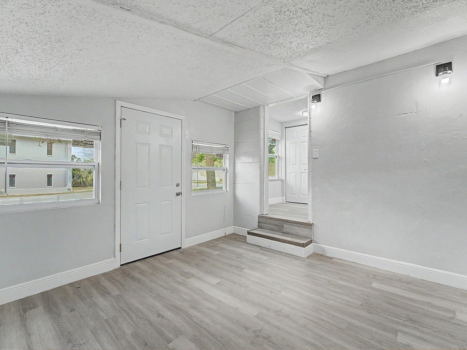 TAMPA OVERLOOK - Residential