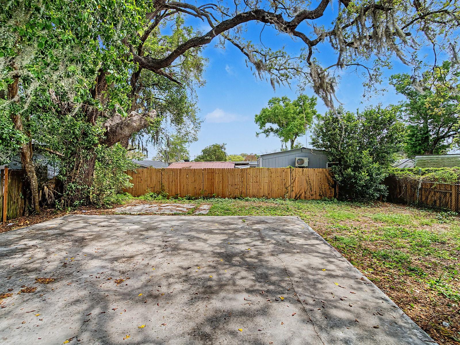 TAMPA OVERLOOK - Residential