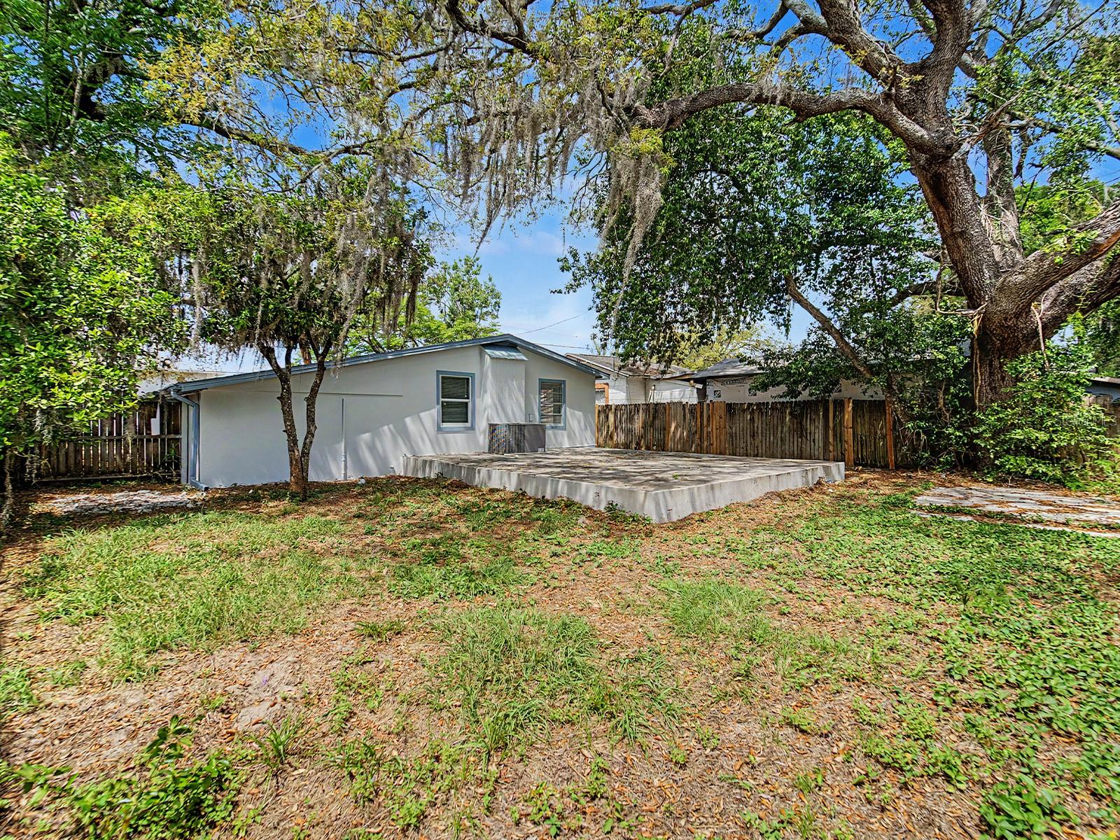 TAMPA OVERLOOK - Residential
