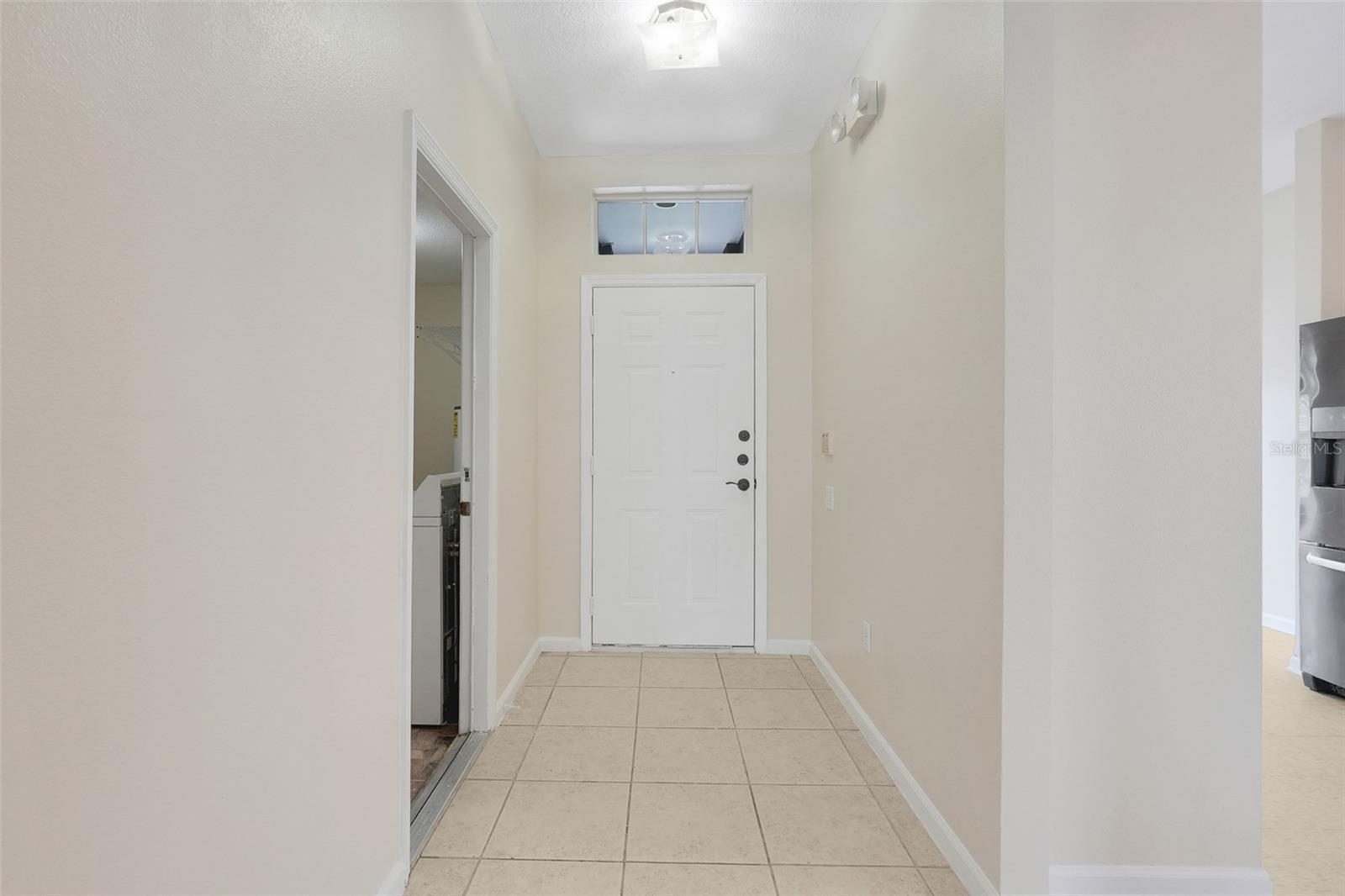 8055 KING PALM CIRCLE