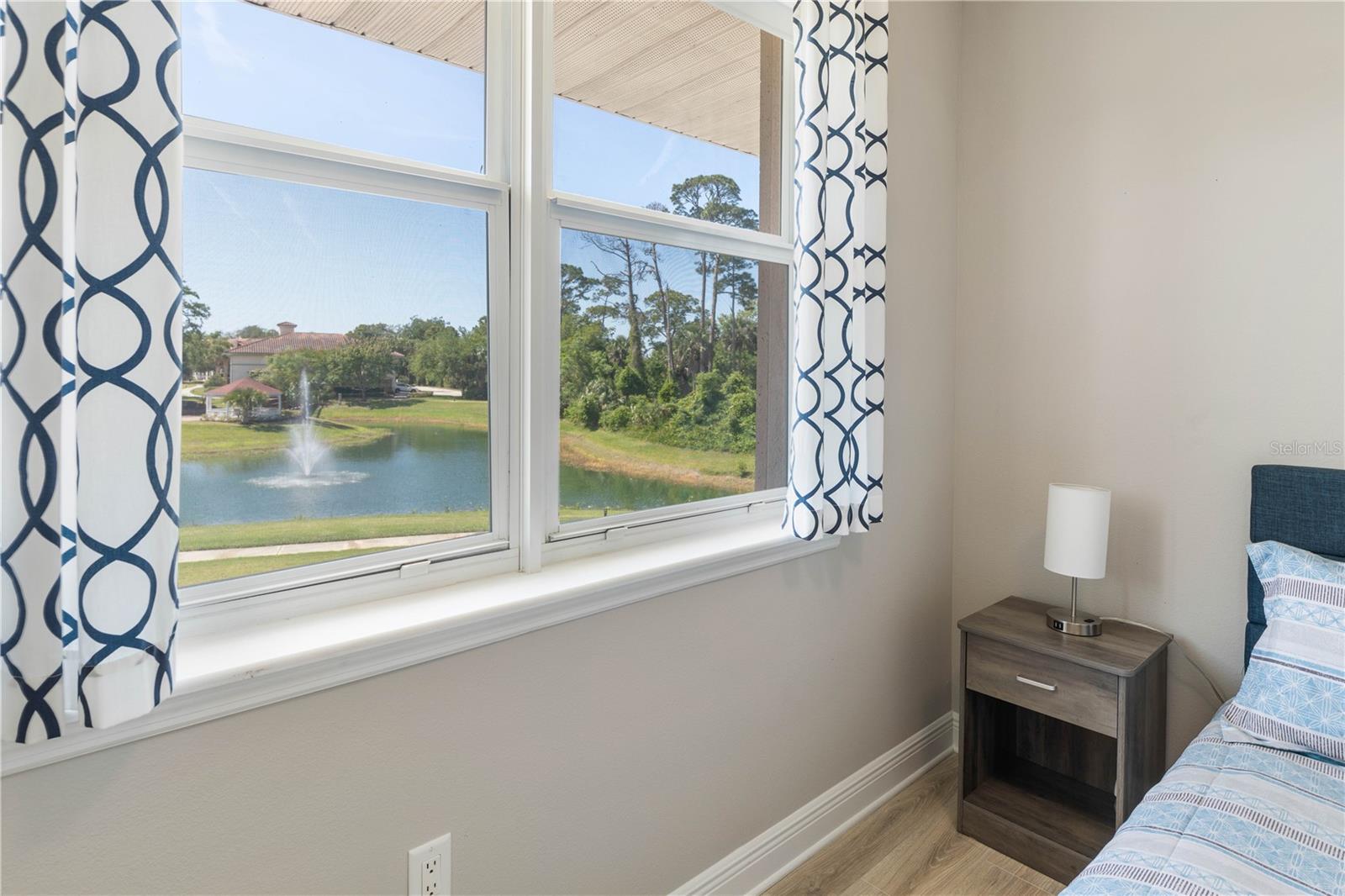 80 RIVERVIEW BEND S 821