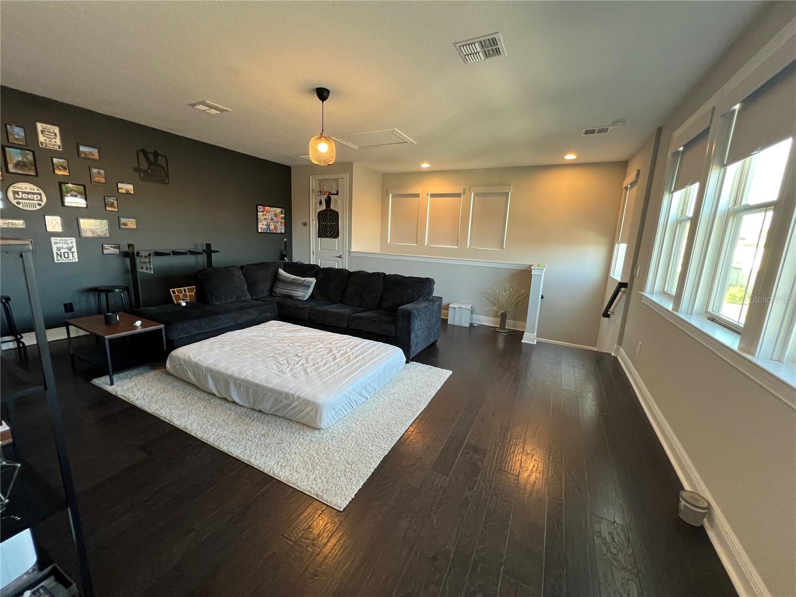 WATERSIDE/JOHNS LK-PH 1 - Residential