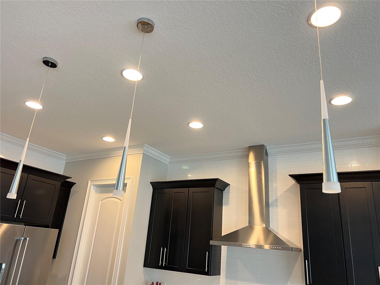 WATERSIDE/JOHNS LK-PH 1 - Residential