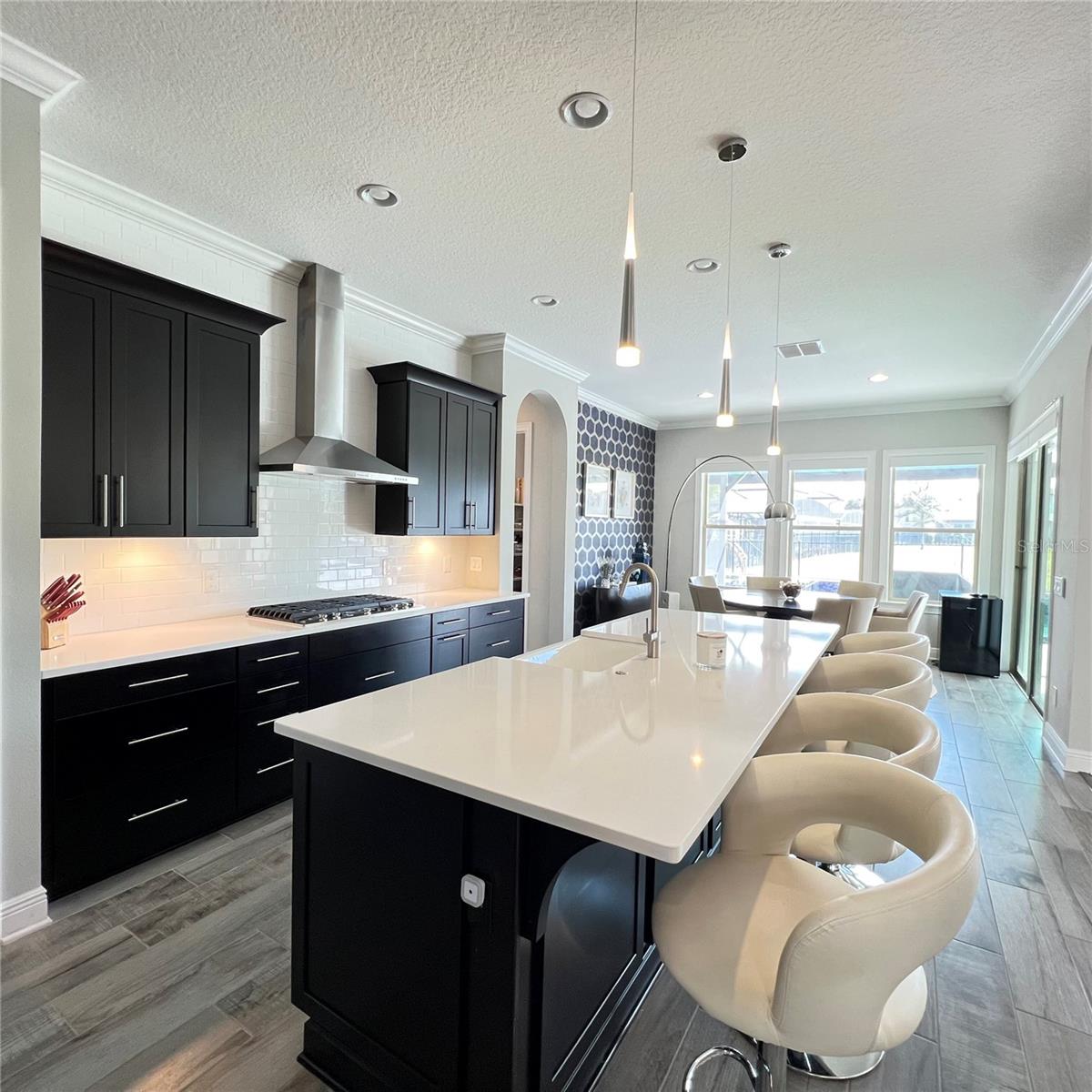 WATERSIDE/JOHNS LK-PH 1 - Residential