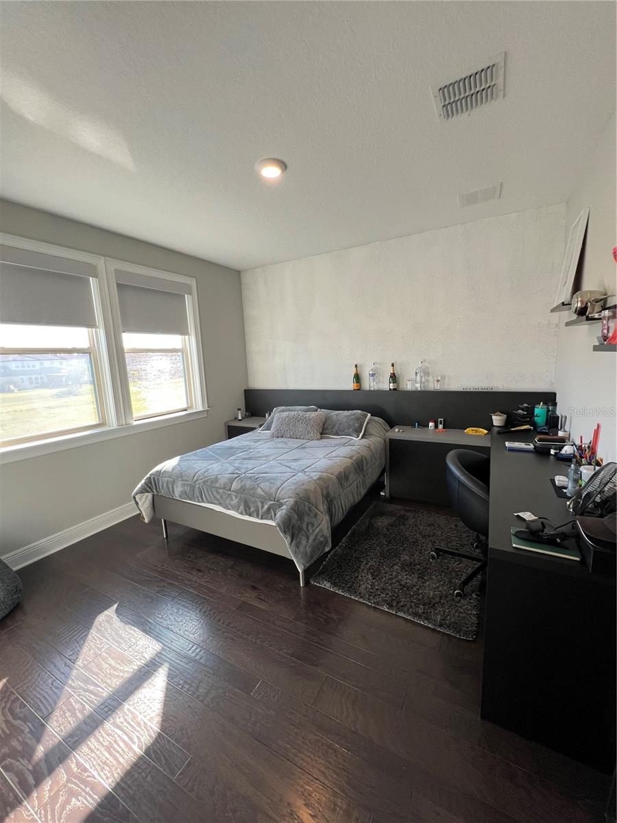 WATERSIDE/JOHNS LK-PH 1 - Residential