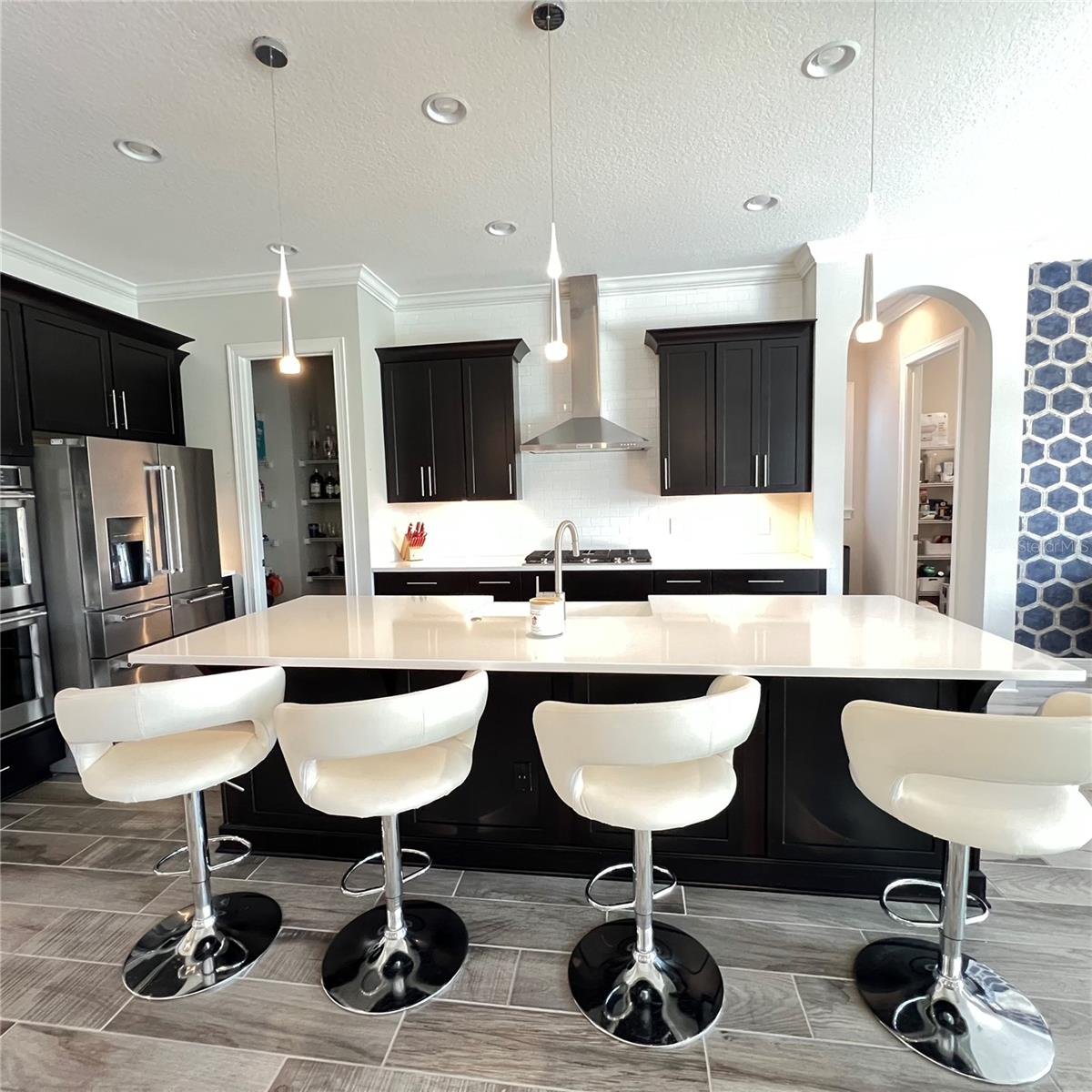 WATERSIDE/JOHNS LK-PH 1 - Residential