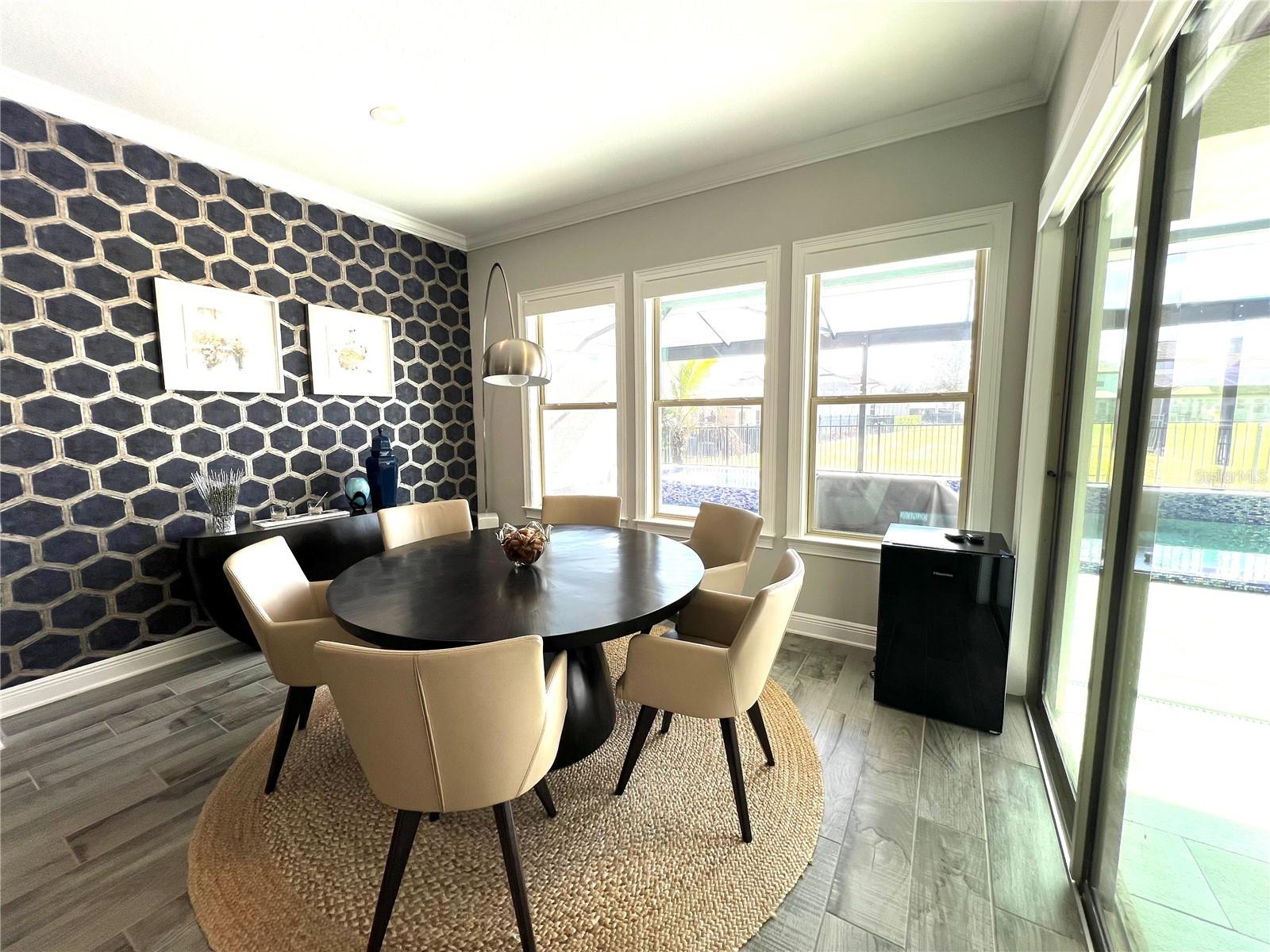 WATERSIDE/JOHNS LK-PH 1 - Residential