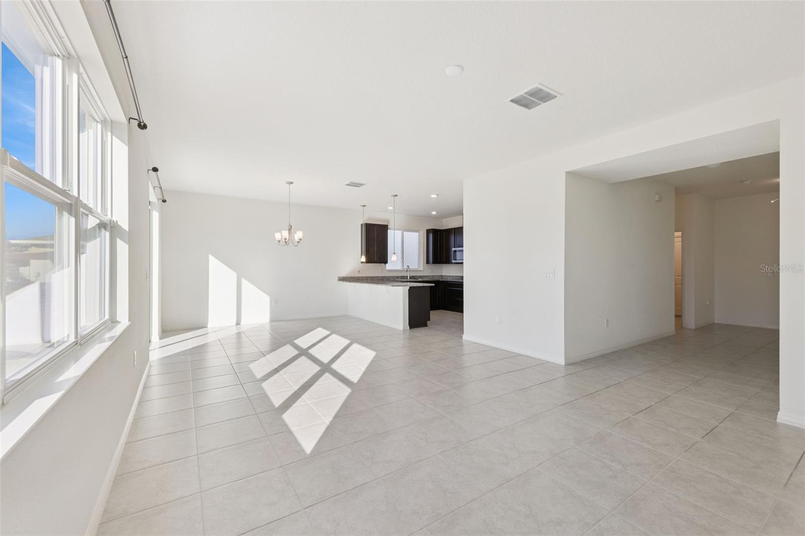 LANDINGS AT RIVERBEND - Residential Lease