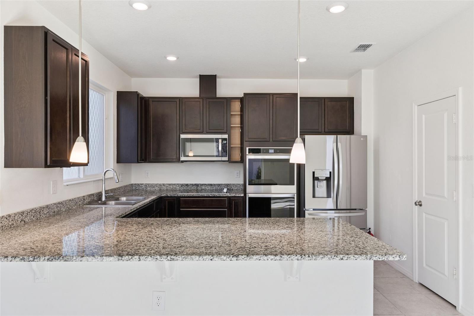 LANDINGS AT RIVERBEND - Residential Lease